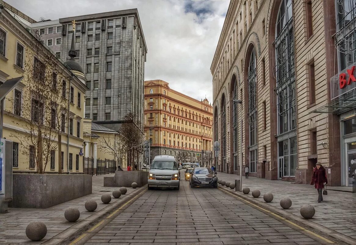 Улица вторая часть. Эстетика Тверская Москва. Тверская улица Москва Эстетика. Центр Москвы улицы. Арбат Эстетика Москва.