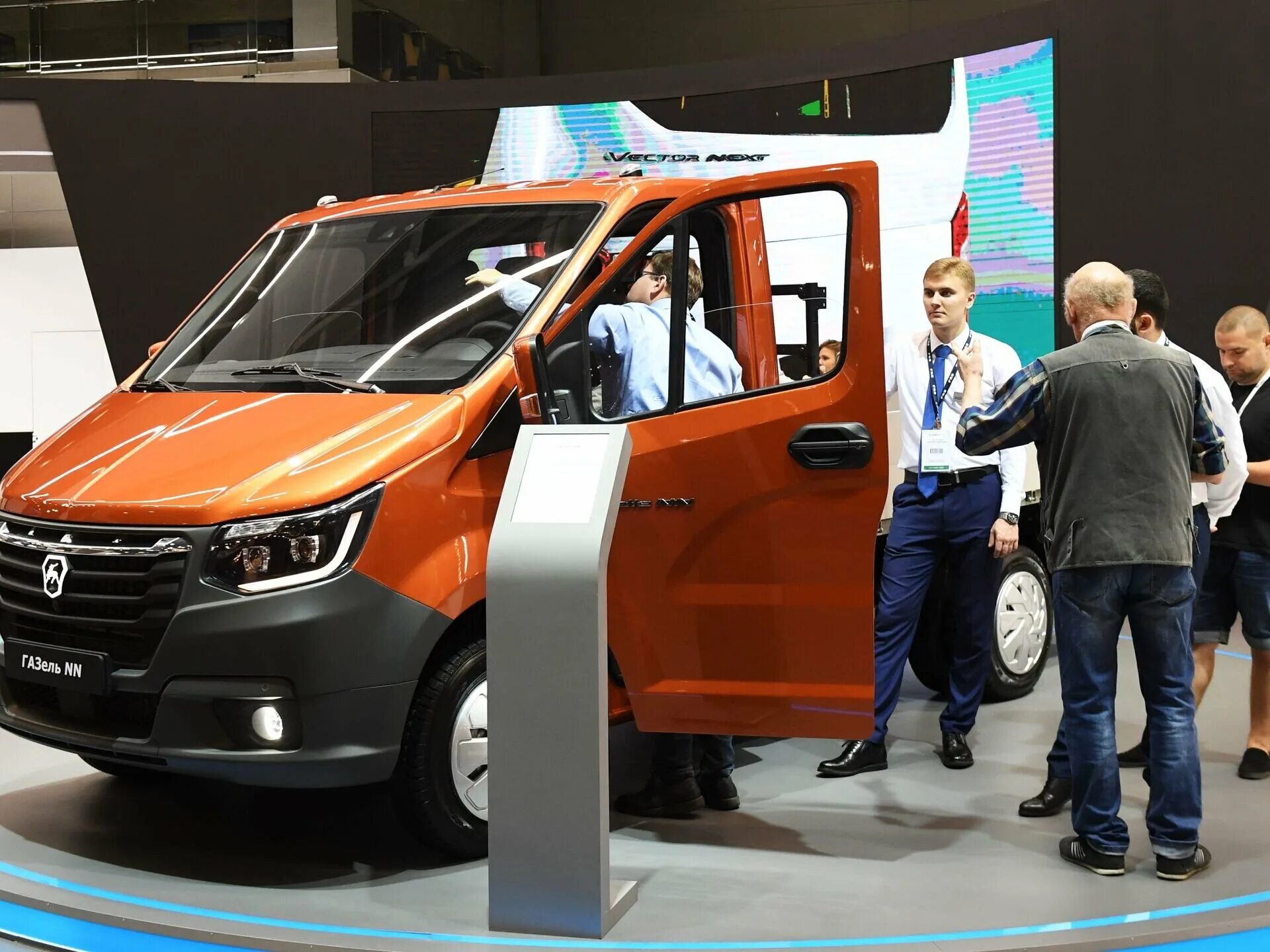 Новая газель фото. Новая газель некст 2025. новая газель некст 2025 года. газель некст нн 2025. новая газель некст 2025 пассажирская.