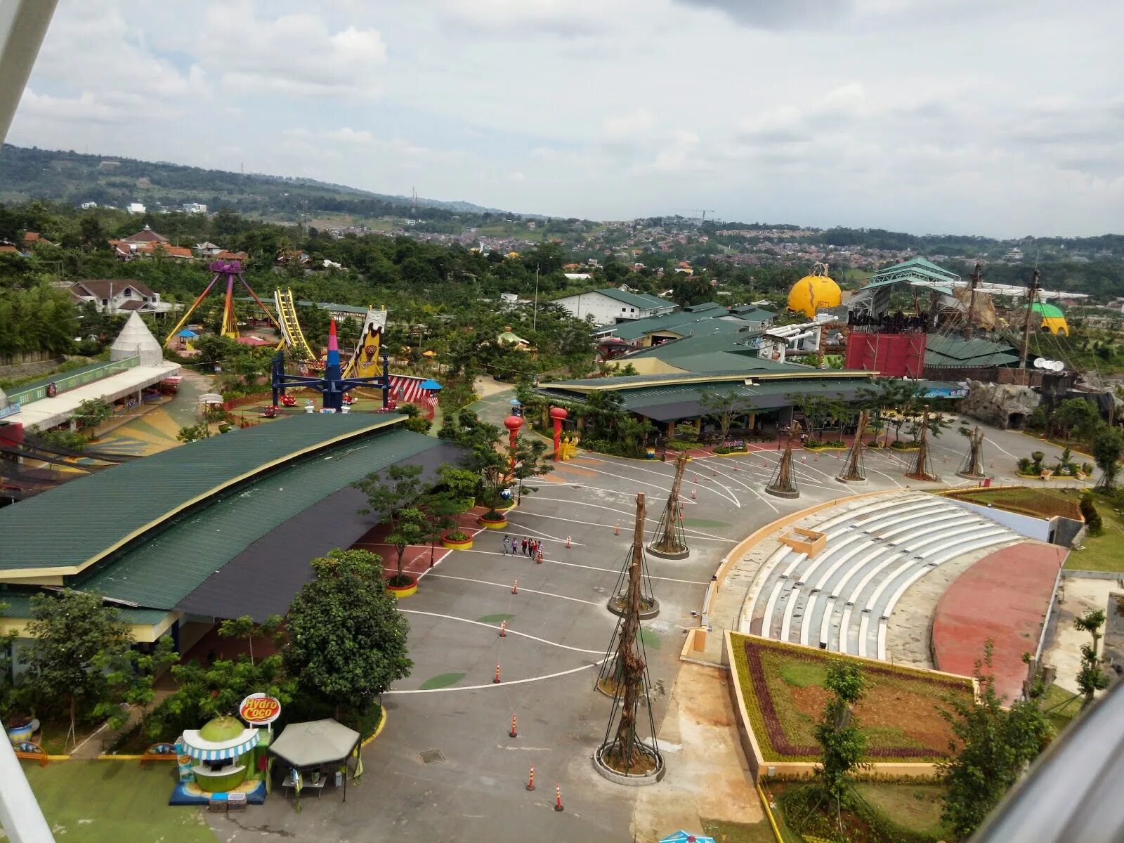 Jungleland. Джунглиленд Махачкала. Детский развлекательный центр Jungle Land. Джунгли ленд Махачкала. Jungle Land Нептун.