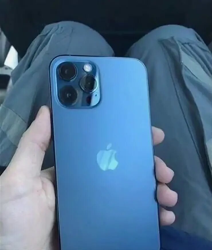 First Look at iPhone 13 Pro Max Unboxing & HANDS-ON! - YouTube