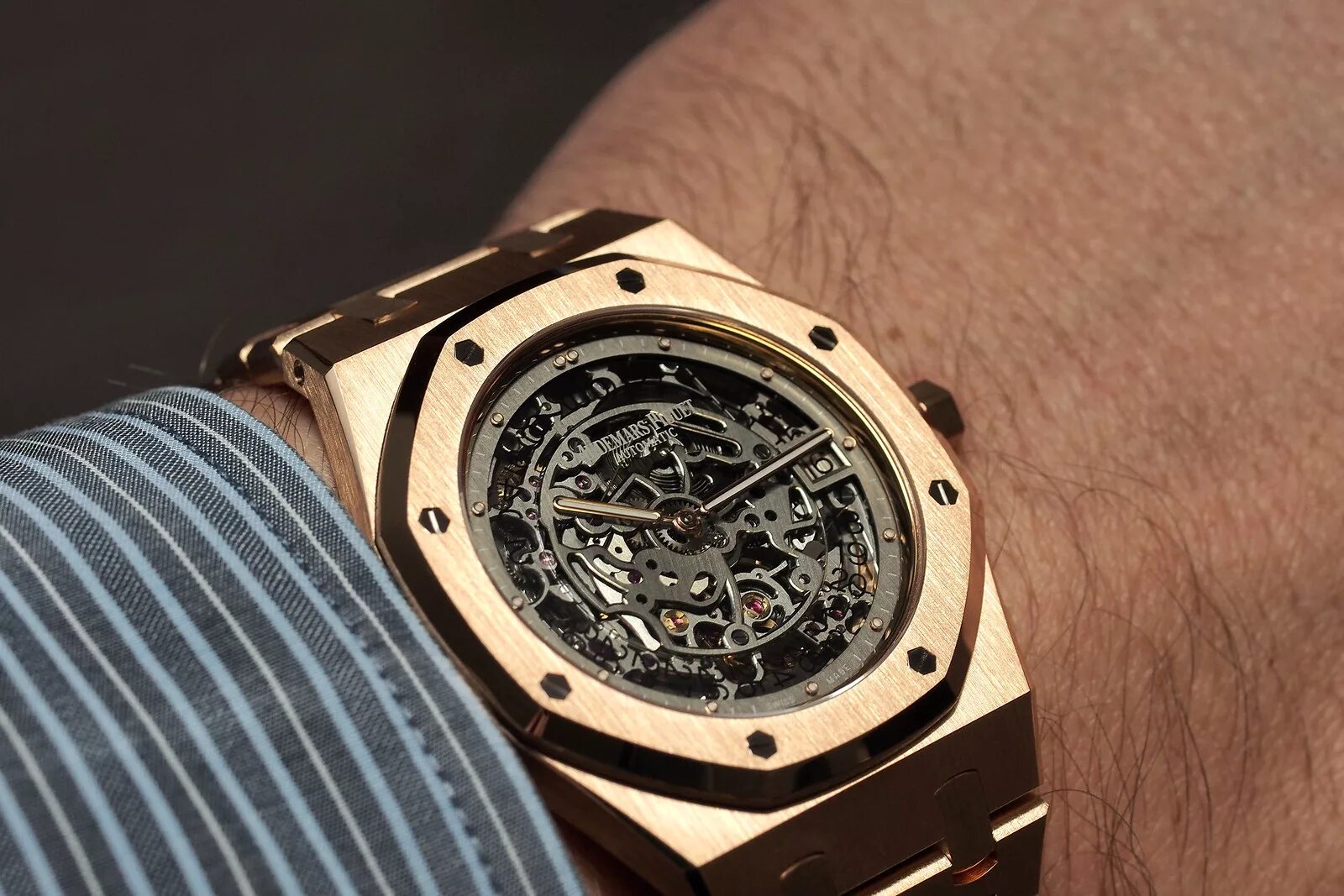 Часы audemars оригинал. Audemars Piguet Royal. Адемар Пиге часы Роял ОАК. Часы Audemars Piguet Royal Oak. Audemars Piguet Royal Oak.