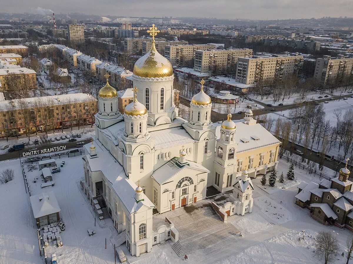 Собор николая чудотворца ул ефремова 2 фото Храм Святителя Николая Мирликийского в Бирюлёве, православный храм, Булатниковск