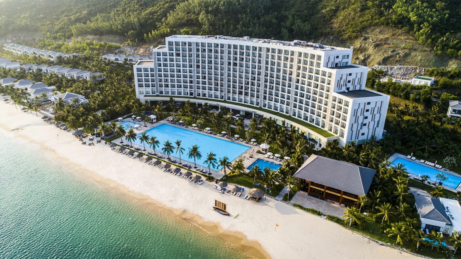 Vinpearl trang bay. Vinpearl resort nha trang. Vinpearl resort nha trang. Vinpearl trang bay. Отель винперл вьетнам нячанг.