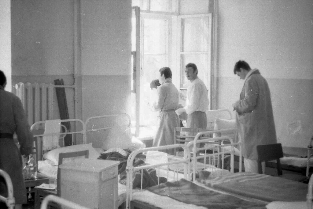 Госпитали мобилизованных. Военный госпиталь Иркутск. Госпиталь Иркутск Госпитальная 1. Госпиталь Министерства обороны Иркутск. Госпиталь в 17 школе города Иркутска.