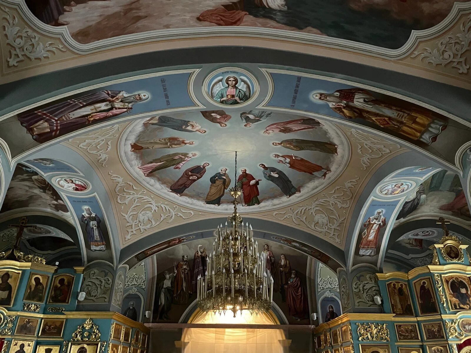 Храм живоносный источник в царицыно. Храмовая роспись. Храм в царицыно казань. Храм живоносный источник в царицыно внутри. Живоносный источник в царицыно.