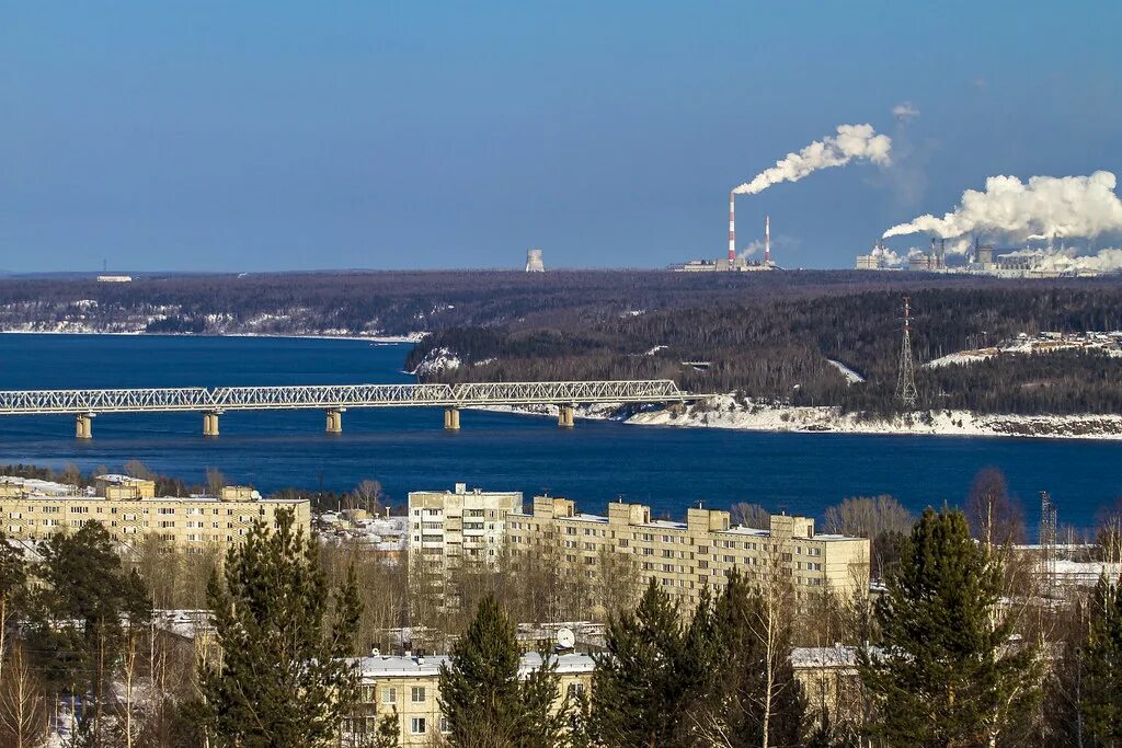 Левый берег иркутск. Город Усть Илимск. Усть-Илим Иркутской области. Центр города Усть Илимск. Усть-Илимск-Иркутск город.