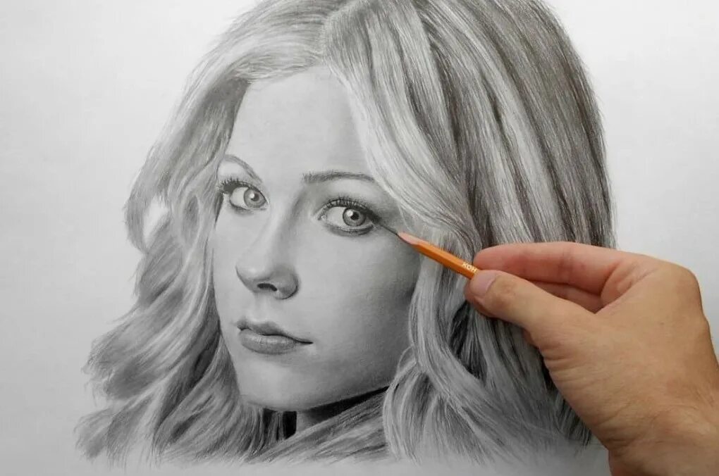 Фото которое можно рисовать. Портрет карандашом. Портрет рисунок карандашом. Портрет девушки карандашом.