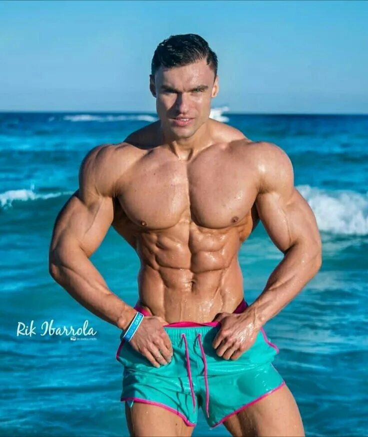 Серджио констанс. Борец мускулатура. Muscles men videos. Красивые накаченные парни. Сержи констанс испанский спортсмен.