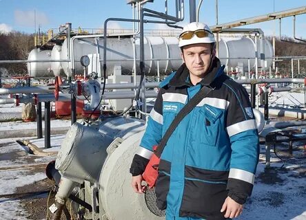 Бывших нефтяников