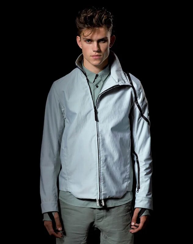 Andre stone. Андре Бентзер. Stone Island Shadow 2011. Stone Island Spring Summer 2011. Stone Island лето 2011.