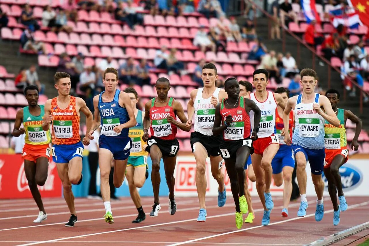Легкая атлетика. Спорт легкая атлетика. Стадион легкая атлетика йошкар-ола. Спринтер 100 м легкая атлетика. 3 6 легкая атлетика.