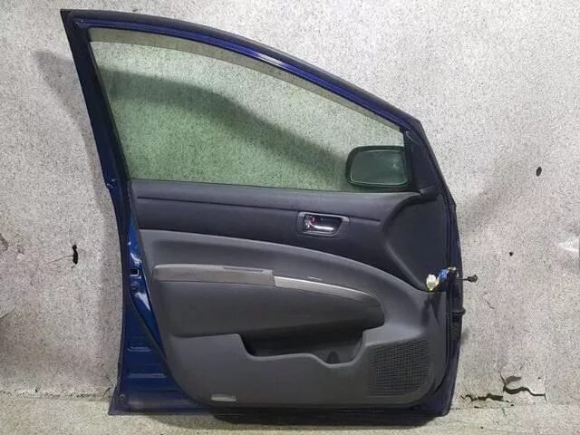 Дверь prius 30 разъемы внутри. Двери приус 30. Приус 20 дверь. Двери тойота приус 30. Двери тойота приус 30.