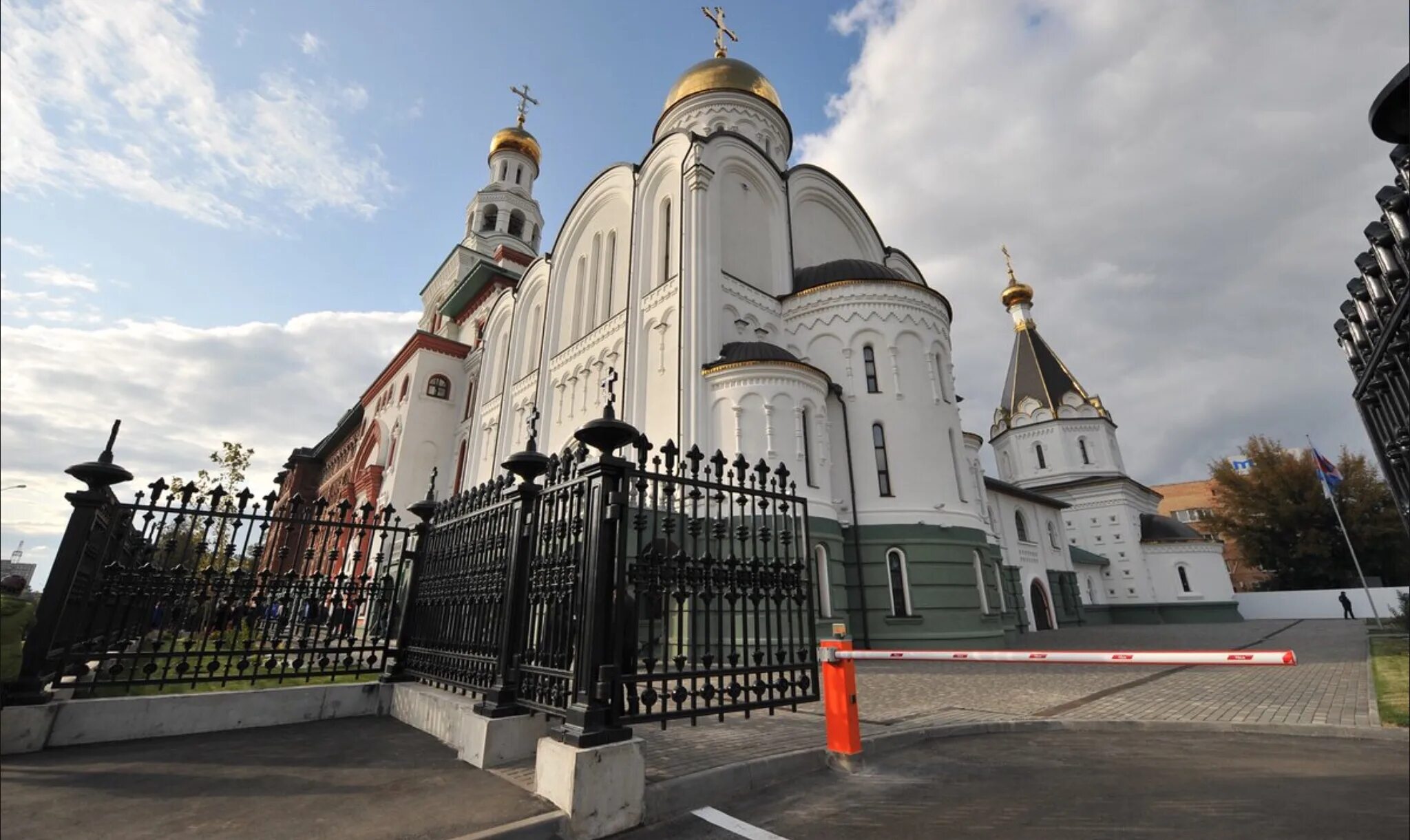 Тольяттинский православный институт. Поволжская Академия святителя Алексия. Поволжский православный институт. Поволжский православный институт Тольятти фото. Поволжский православный тольятти