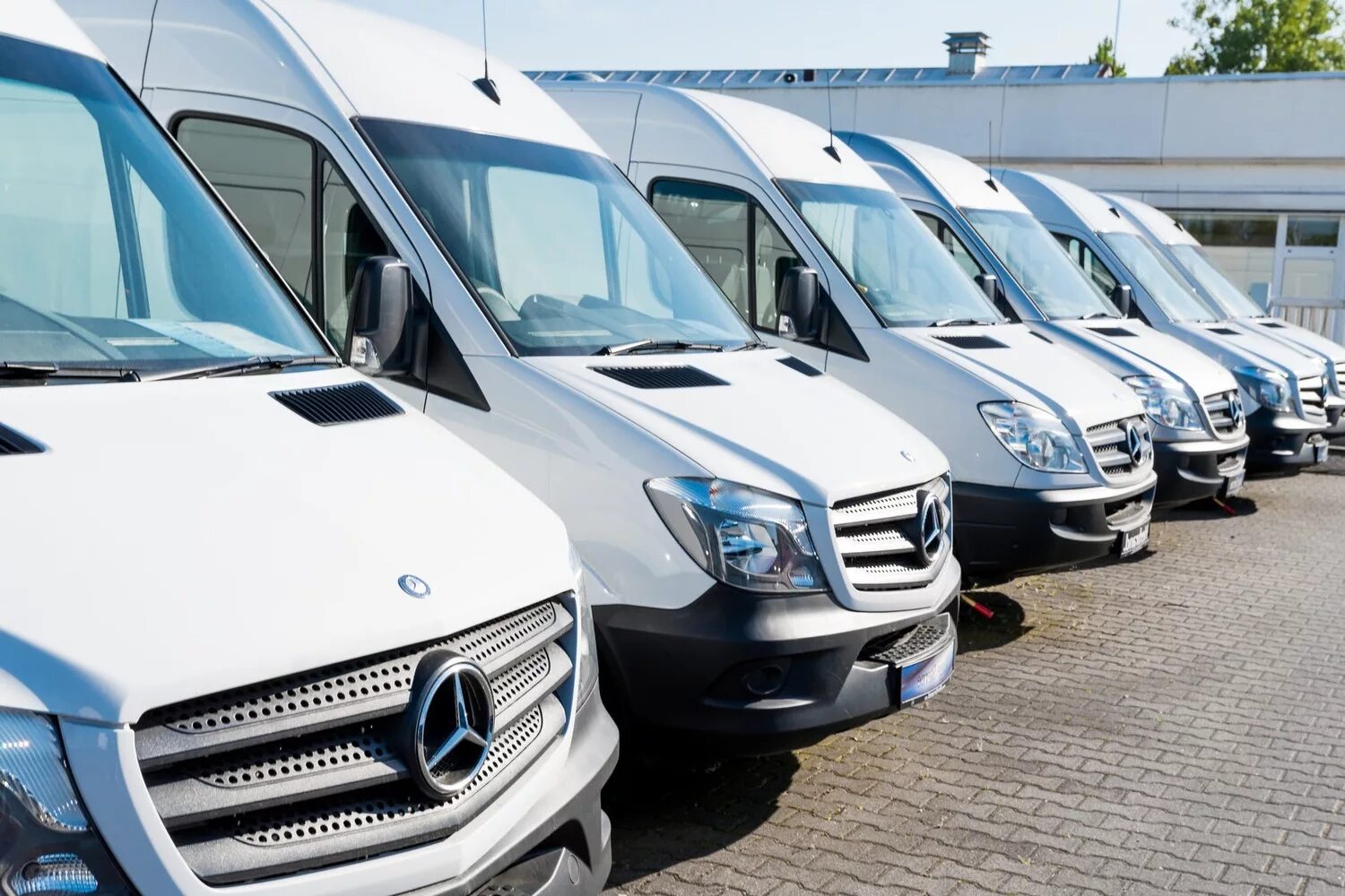 Mercedes-Benz Sprinter заказной микроавтобус. Мерседес Спринтер межгород. Мерседес Спринтер экскурсионный. Перевозка пассажиров микроавтобус.