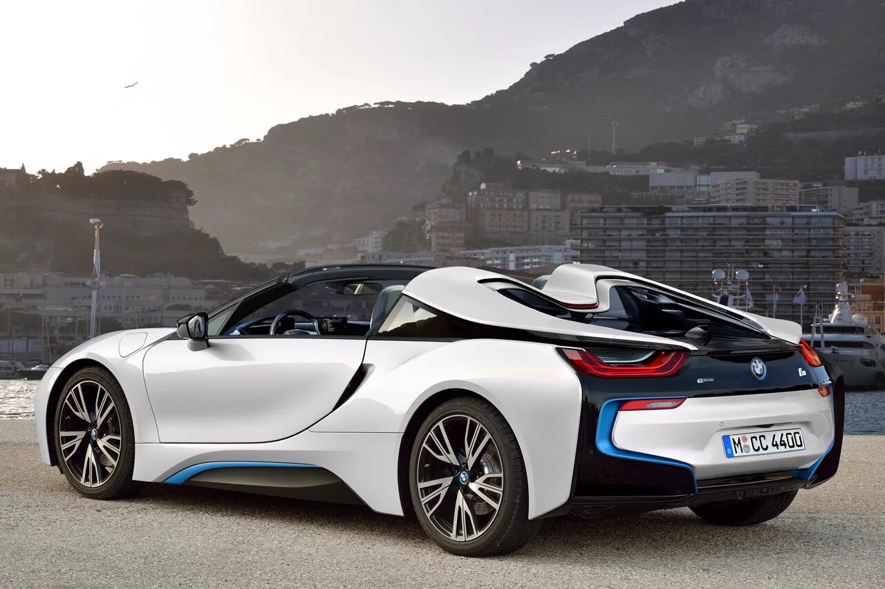 Б м в а й 8. BMW i8 2022. BMW i8 2017. БМВ ай 8 2022. BMW i8 2023.