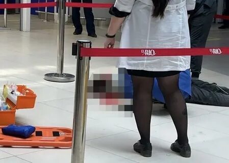 Видео женщина в центре