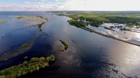 Впадает в ильмень 4 буквы