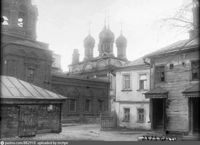 Малая ордынка 10. Малая.ордынка.церкви. церковь покрова в голиках на малой ордынке. замоскворечье 19 век улица малая ордынка. малая ордынка 1823.