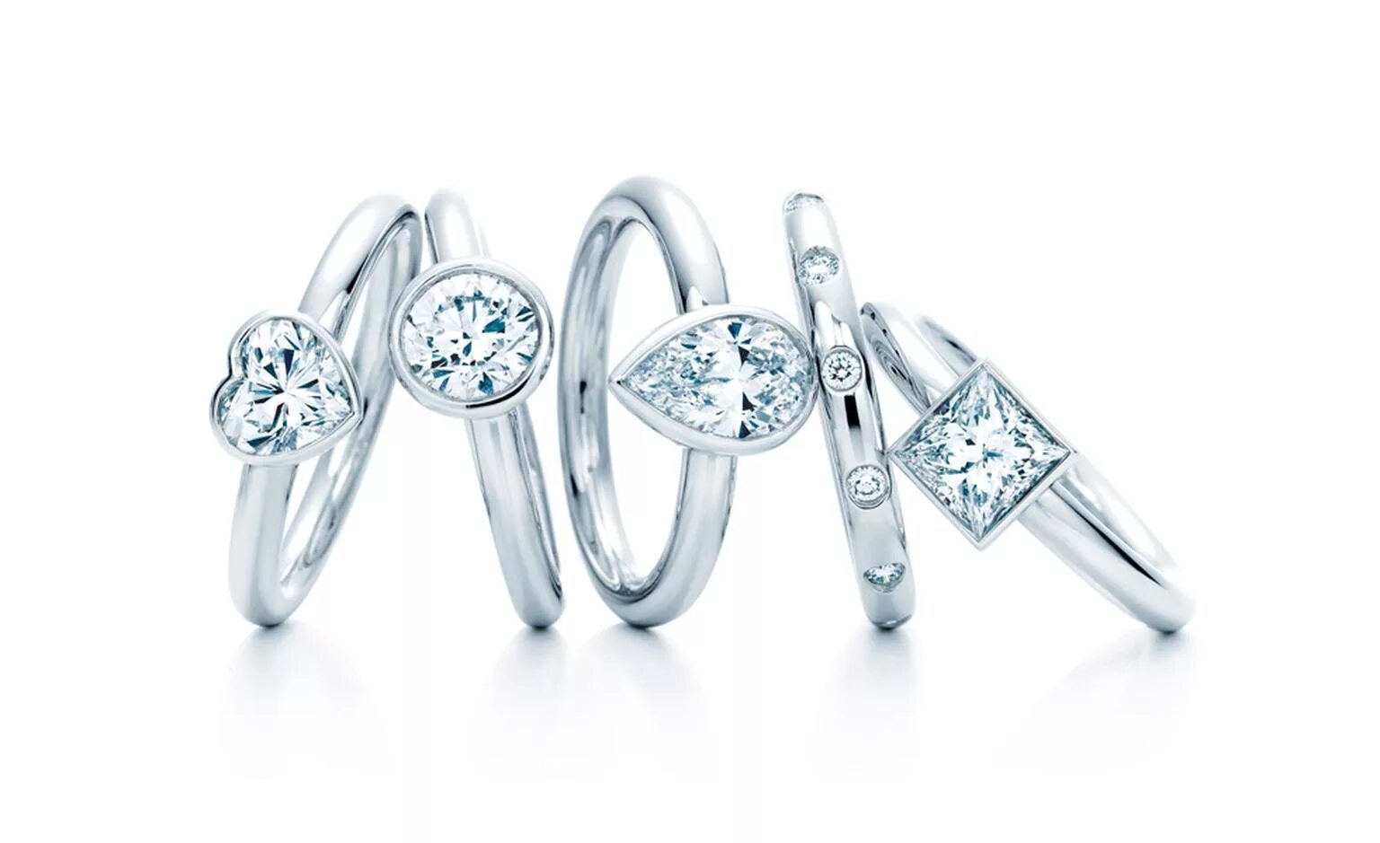 Тиффани каталог с ценами. Тиффани ювелирка. Tiffany Platinum bezet Ring. Tiffany co ювелирные украшения. Кольцо Тиффани 750 проба.