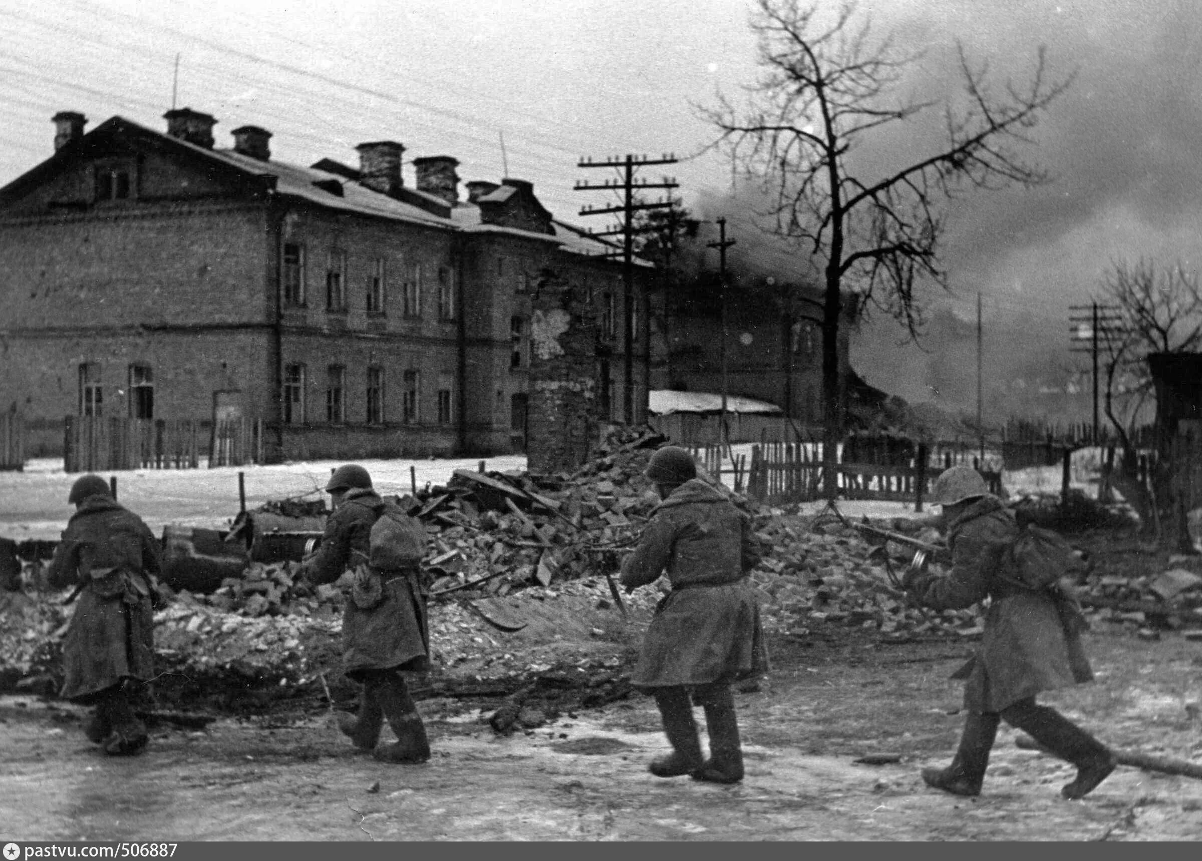 Освобождение города Луга 1944. Освобождение Луги 12 февраля 1944. Луга оккупация 1941 1944 Ленинградская обл.. Луга Ленинградская область 1941 г. Борьба с немецко фашистскими захватчиками