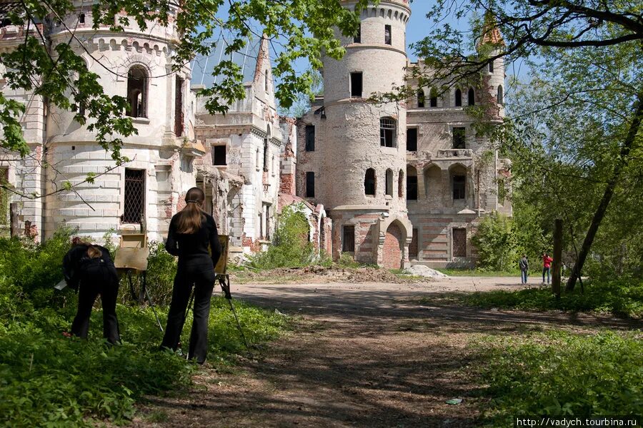 Заброшенный замок в муромцеве. Усадьба Муромцево графа Храповицкого. Судогда усадьба Храповицкого. Судогда замок Храповицкого. Усадьба графа Храповицкого Владимирская.