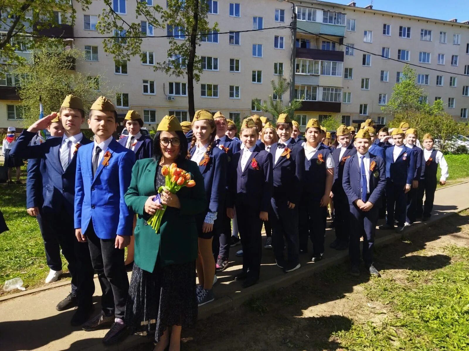 Школа имени Михаила Петровича Марченко Свердловский поселок. Школа им м п Марченко. Свердловская школа имени Марченко герб. Выборы фото пгт Свердловский, школа им Марченко. Средняя общеобразовательная школа 73