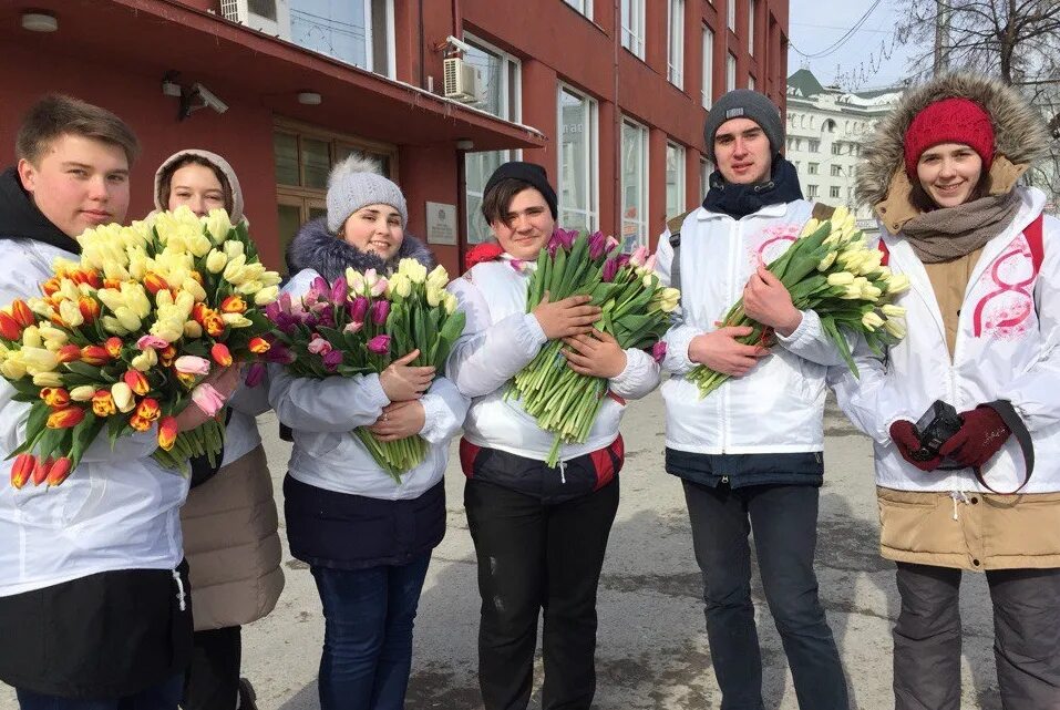 Цвета международного женского дня