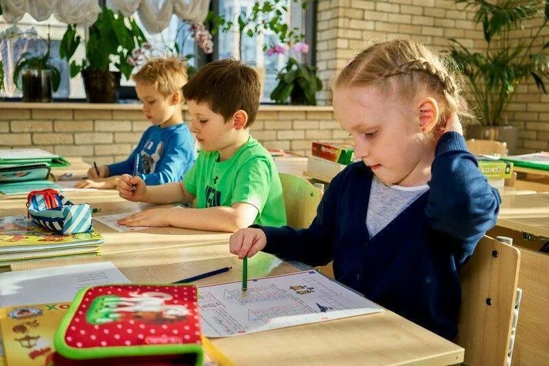 Подготовительный к школе возраст. Подготовка ребенка к школе. Подготовка к школе для дошкольников. Готовим ребенка к школе. Подготовка детей к школе в ДОУ.