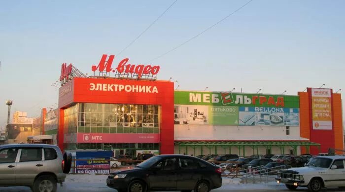 город мастеров сыктывкар. сысольское шоссе 2 сыктывкар. город мастеров сыктывкар фото. сысольское шоссе 11 сыктывкар. торговый центр в эжве в г.