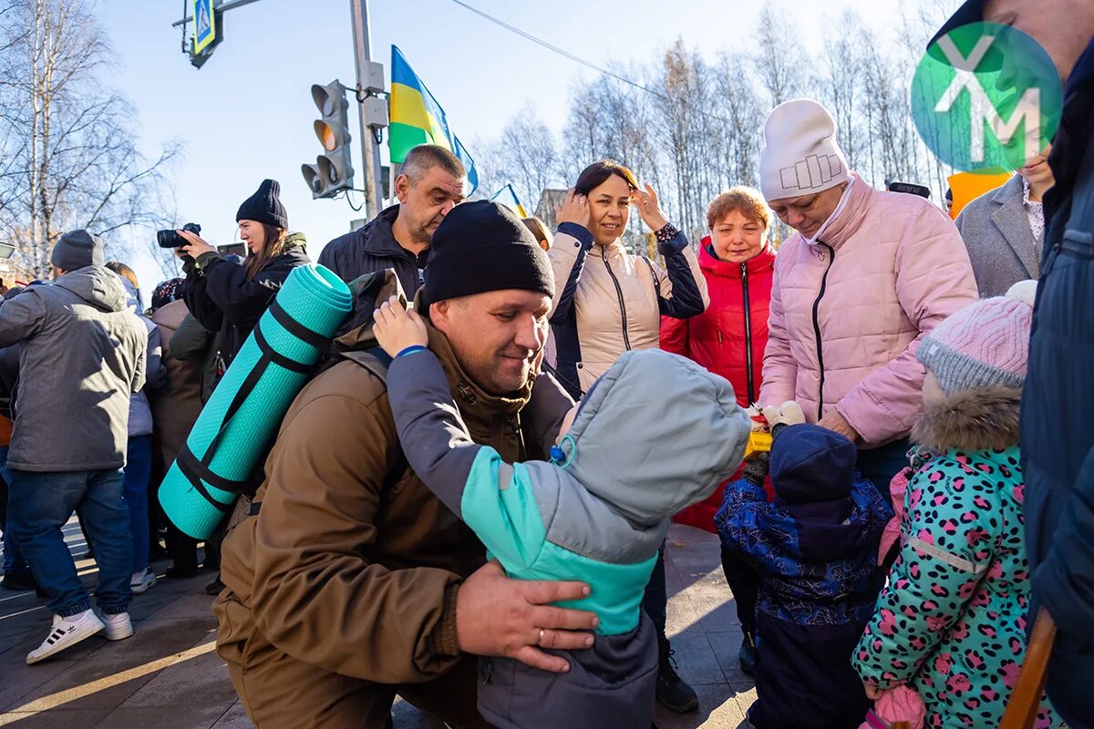 Выплаты добровольцам хмао. Добровольцы хмао. добровольцы отправка.