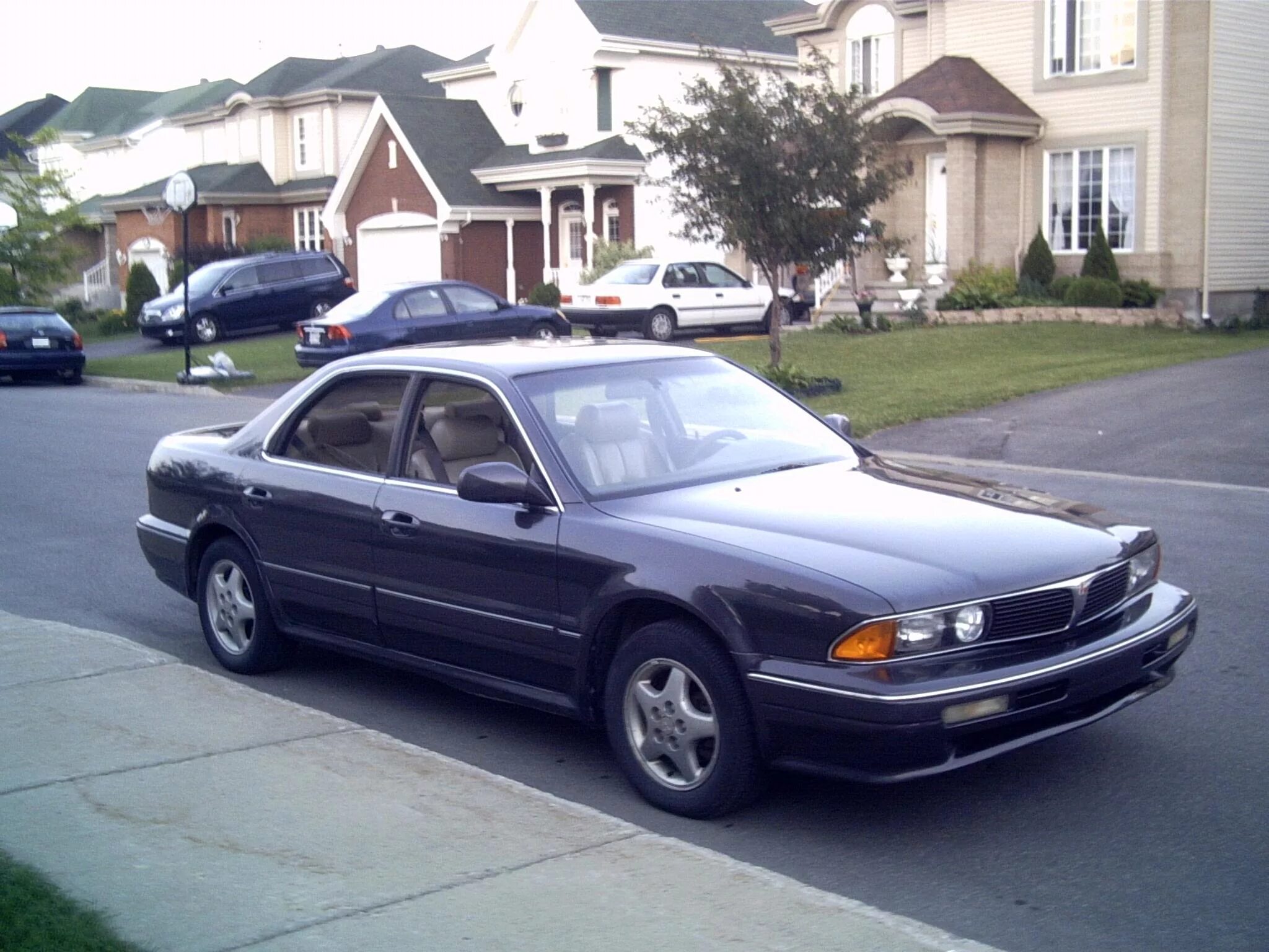 Mitsubishi diamond. Mitsubishi Diamante 1 поколение. Митсубиси Диамант 1992. Мицубиси Диамант 1990. Митсубиси Diamante 1992 3.0.