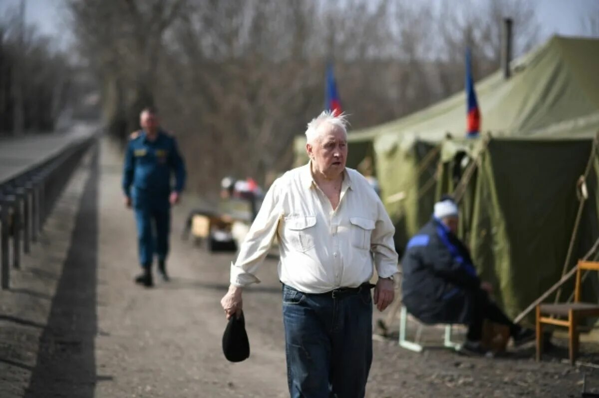 Старобельск новости сегодня последние. Шоу группа россияне. Город старобельск лнр. Новости старобельска лнр. Трасса на металлист лнр.