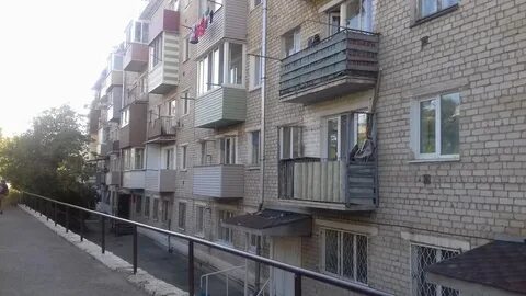 1 большой камень