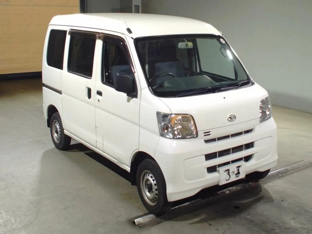 Daihatsu hijet van 2012. Changan minibus g60. Volkswagen california (t5) 2003. Микроавтобус changan g10. Мини фургон донг фенг китайский.