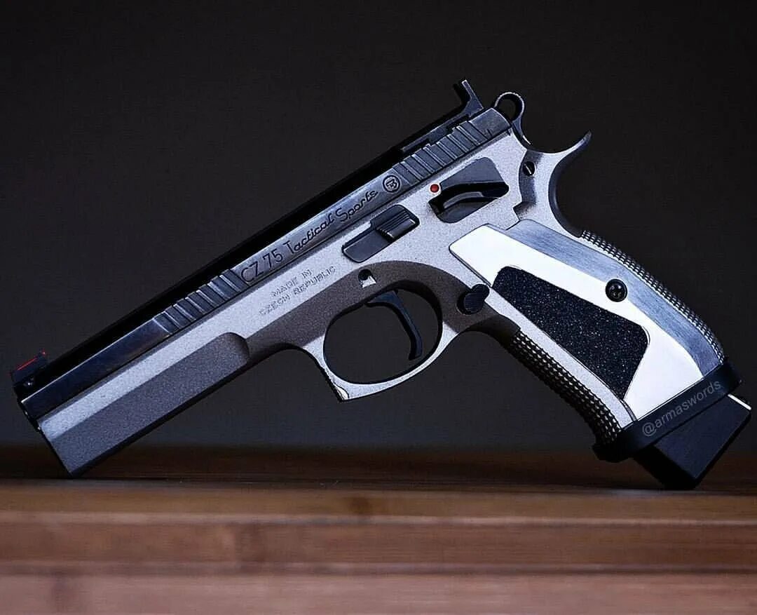 Cz. Cz-75 калибр. cz75 калибр 40 s&amp;w. cz 75 custom.