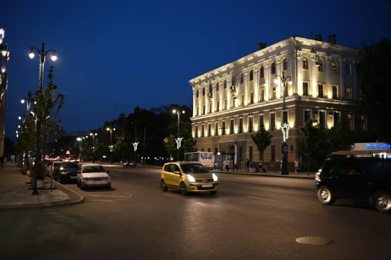 мандем воронеж. типичный воронеж сегодня. воронеж фото. 7 утра воронеж. дождливо.