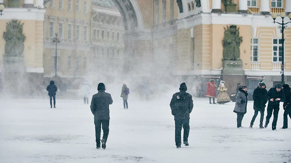 Желтый уровень погодной. Мокрый снег Питер. Мокрый снег в Петербурге. Снегопад в Санкт-Петербурге. Оттепель в Питере.