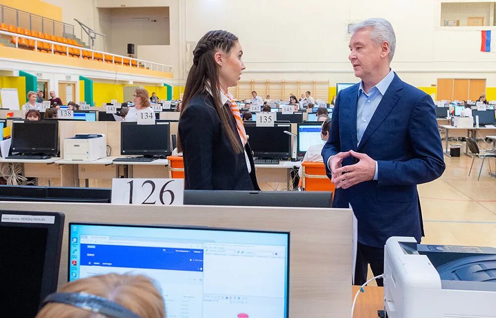 Горячая мэра москвы. Номер телефона мэра москвы. Собянин мэр москвы. Сергей собянин 2010. Сергей собянин.