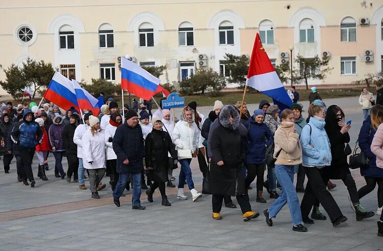 10 лет воссоединения крыма поздравления. Воссоединение Крыма с Россией. Воссоединение Крыма с Россией поздравление. Крым Россия годовщина поздравления.