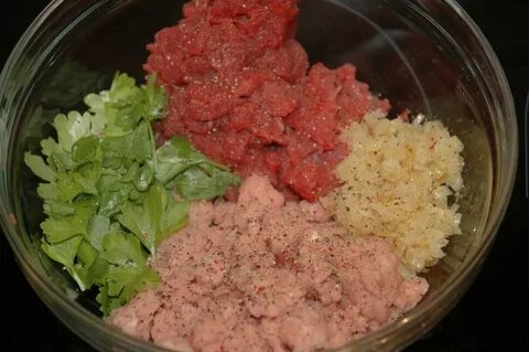 Измельчить мясо в фарш