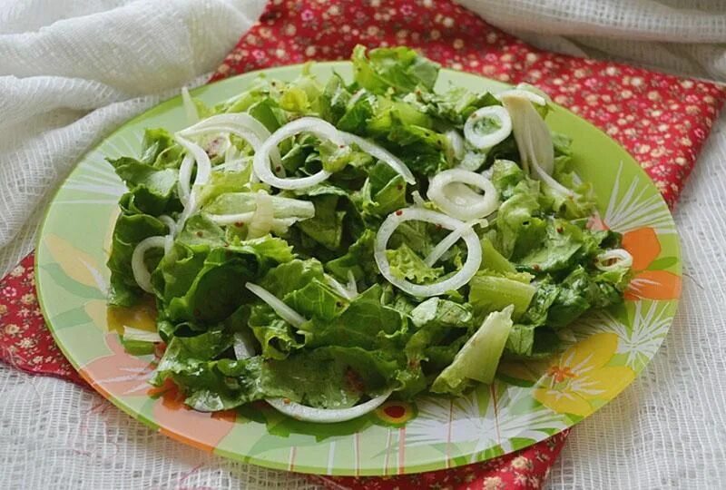 Зеленая горчица рецепт. Mustard greens. Микрозелень клевер. Эстрагон микрозелень. Салат.