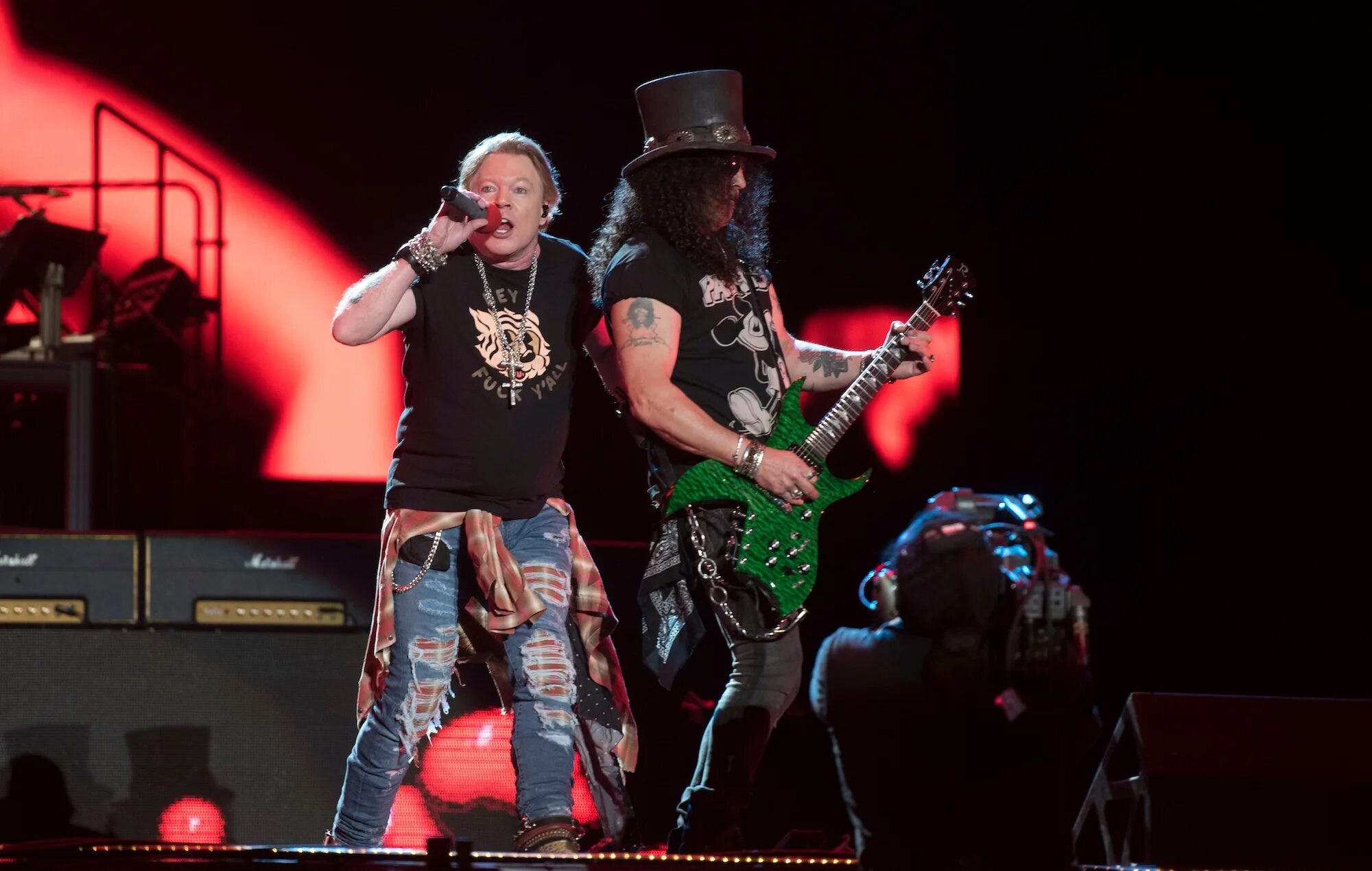 Guns n roses концерт. Slash обои. Рок группа ганзен роузес. Guns roses концерты. Guns roses концерты.