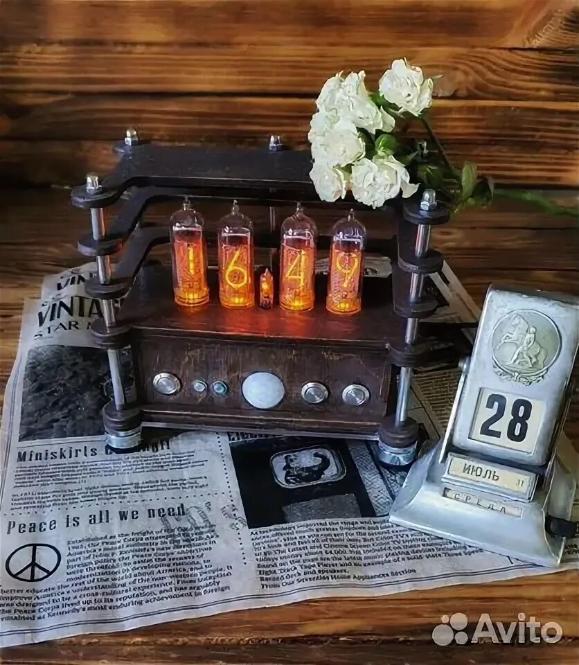 Поселок довиль. Часы настенные узкие. Часы. Часы настенные вертикальные. Олеос часы песочные 1 минута.