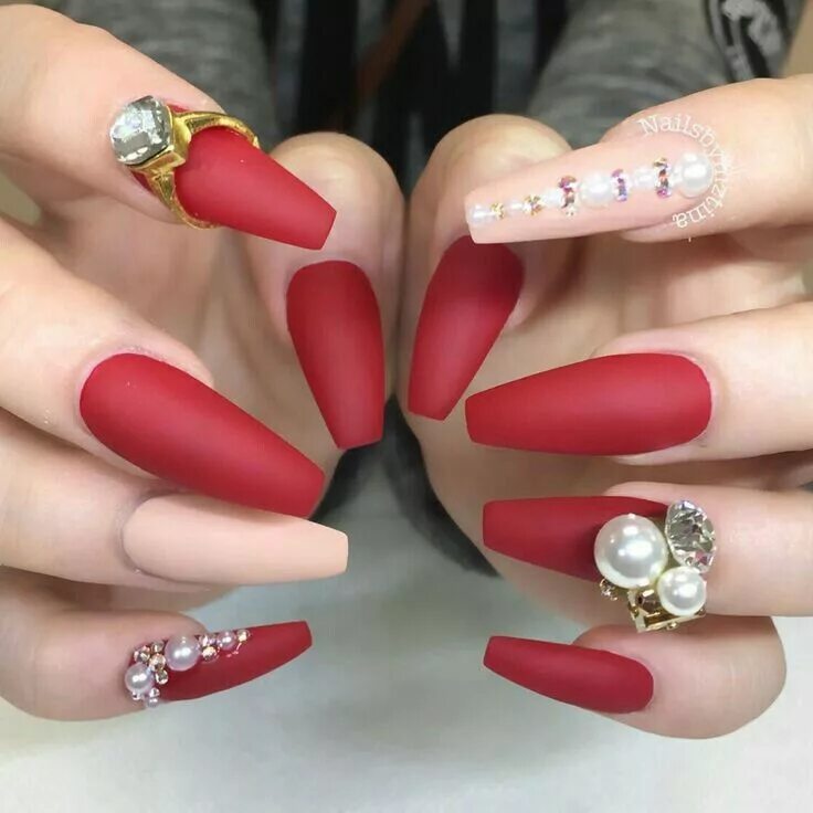 Pin by S H on Uñas de acrílico Gel nails, Red nails, Bling nails