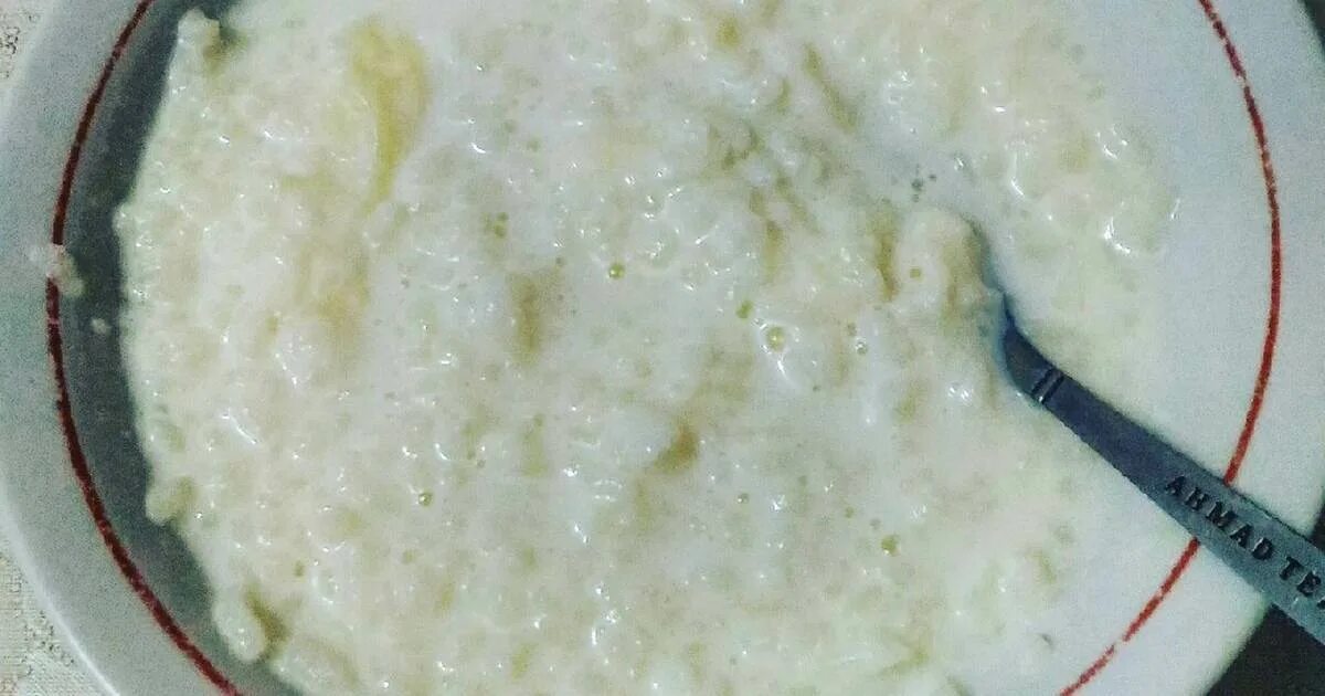 Как приготовить молочную рисовую кашу в кастрюле. Кулеш рисовый молочный. рис на молоке. молочная рисовая каша на молоке. рисовая каша на молоке в кастрюле.