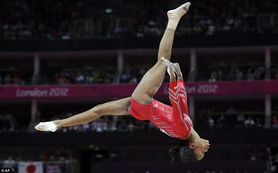 Шон джонсон гимнастка. Гимнастика габриэль дуглас. Floor gymnastics. Спортивно прикладная гимнастика. Спортивная гимнастика вольные упражнения мужчины.