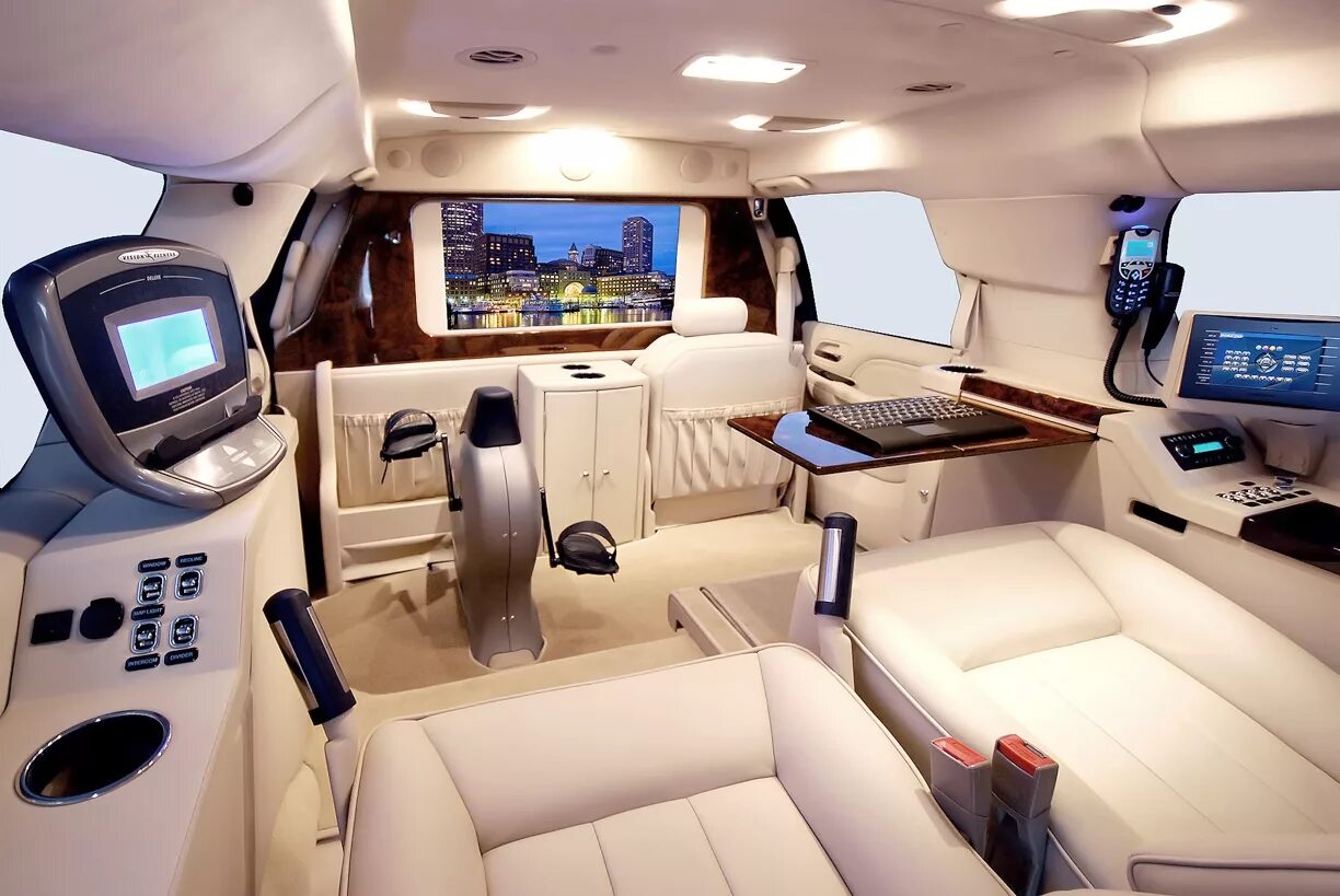 Brabus 800 ibusiness mercedes-benz. Автодом кадиллак эскалейд. Kia minivan concept. Самый удобный автомобиль. Volvo xc90 excellence lounge console.