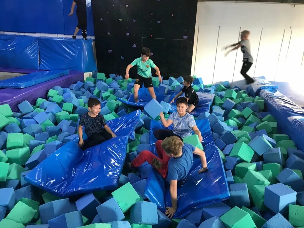 батутный центр абакан. батутный центр саянск. атом тула батутный парк. батутный центр пантера щелково. батутный центр юрга.