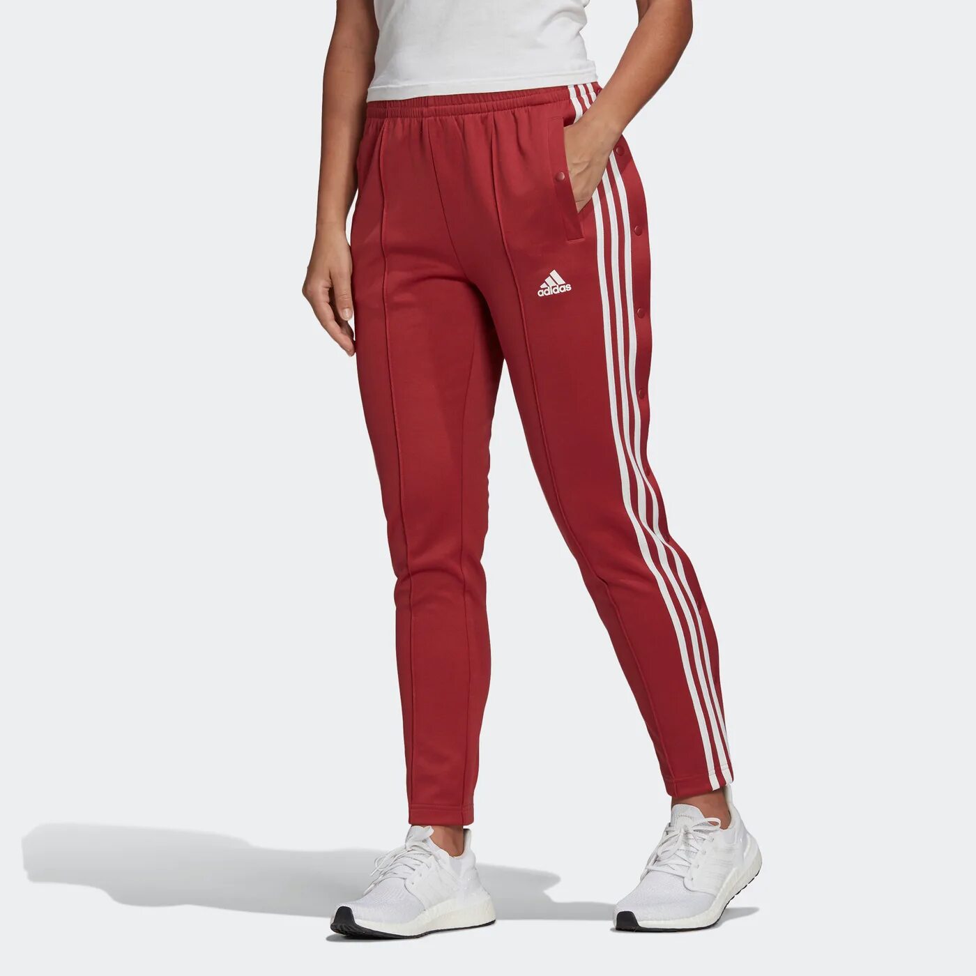 Штаны спортивные адидас женские красные. Adidas Originals Red штаны. Красные штаны адидас женские.