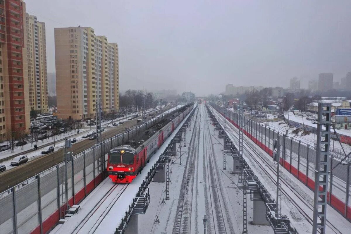 По кольцевой железной дороге курсируют 25 поездов. Горьковское МЖД. Горьковское направление МЖД. МЖД Московская железная дорога. Савёловское направление Московской железной дороги.